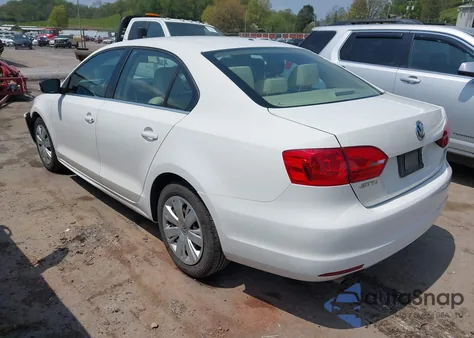 2013 Volkswagen Jetta 2.5L Se z USA, uszkodzony, nr VIN 3VWDP7AJ2DM368385